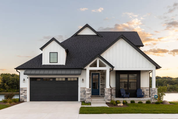 Best Emergency Roof Repair Services  in Redwood Valley, CA
